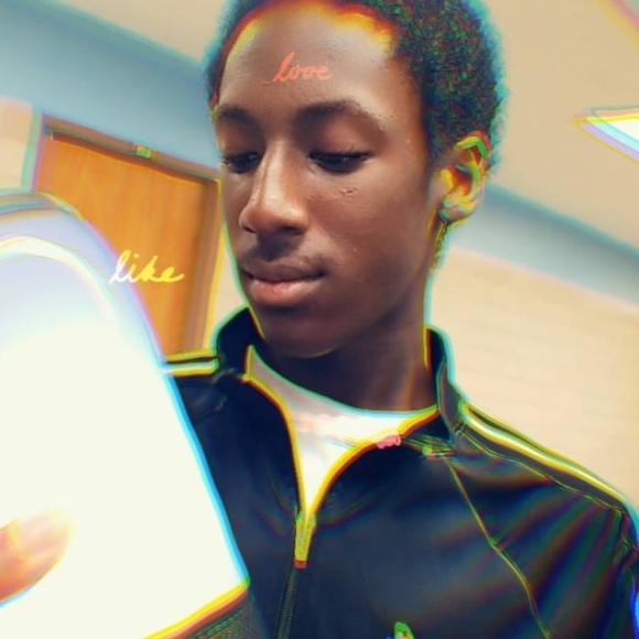 Meet your Posher, Cameron - Picture 1 of 1